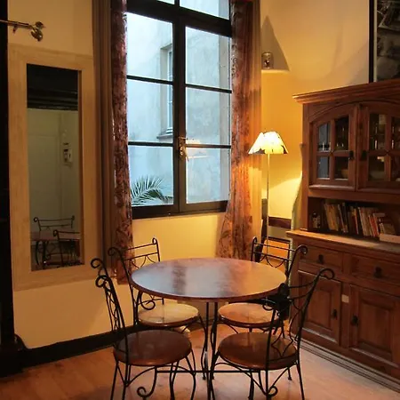 Cosy Marais Beaubourg *